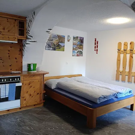 Osteria Del Centro Bed & Breakfast Brusio