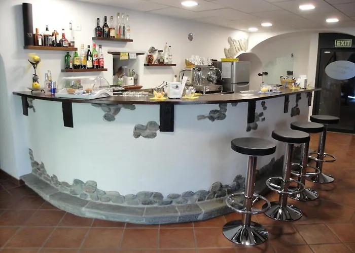 Osteria Del Centro Frühstückspension Brusio