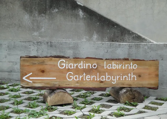 Osteria Del Centro Frühstückspension Brusio